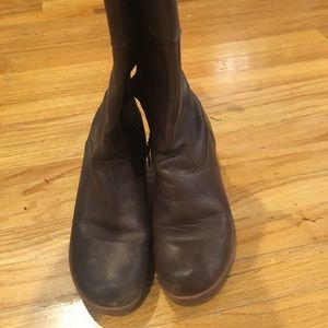Crocs leather boots size 6.5